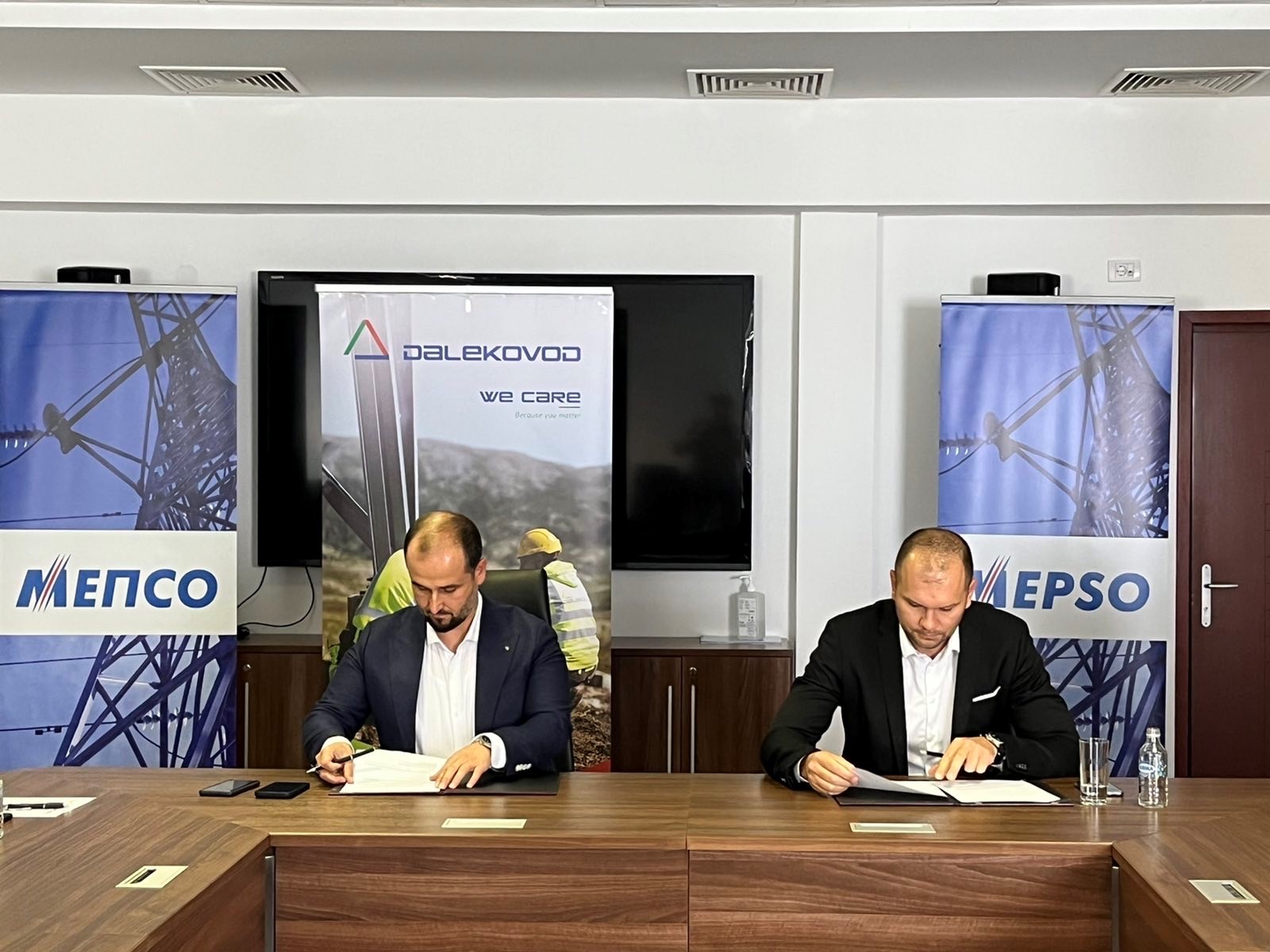 АД МЕПСО и компанијата Далековод од Загреб, Р. Хрватска, потпишаа договор за реконструкција на 400/110 kV трансформаторска станица во Дуброво