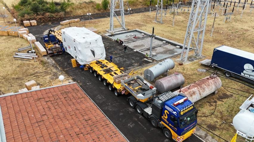 Reinforcing the Network: New 400/110 kV Transformer Delivered at SS Dubrovo 