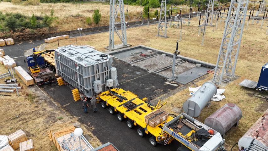 Reinforcing the Network: New 400/110 kV Transformer Delivered at SS Dubrovo 