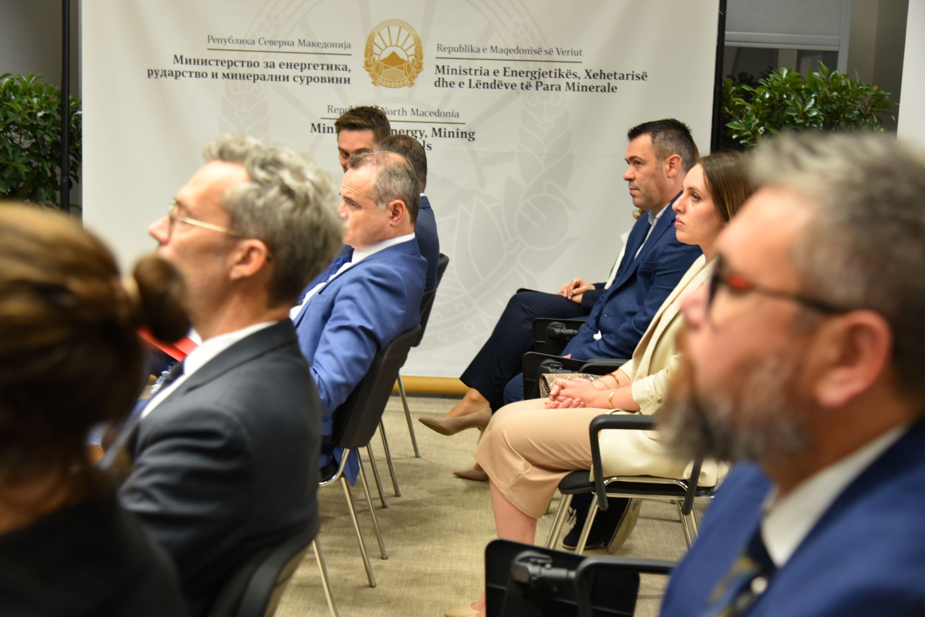 Потпишан договор за грант за модерна и дигитална преносна мрежа во С.Македонија